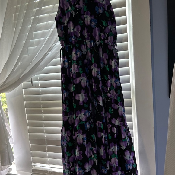 Dress - Picture 3 of 5